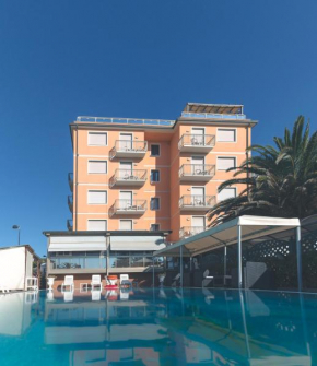 Hotel Bixio Lido Di Camaiore